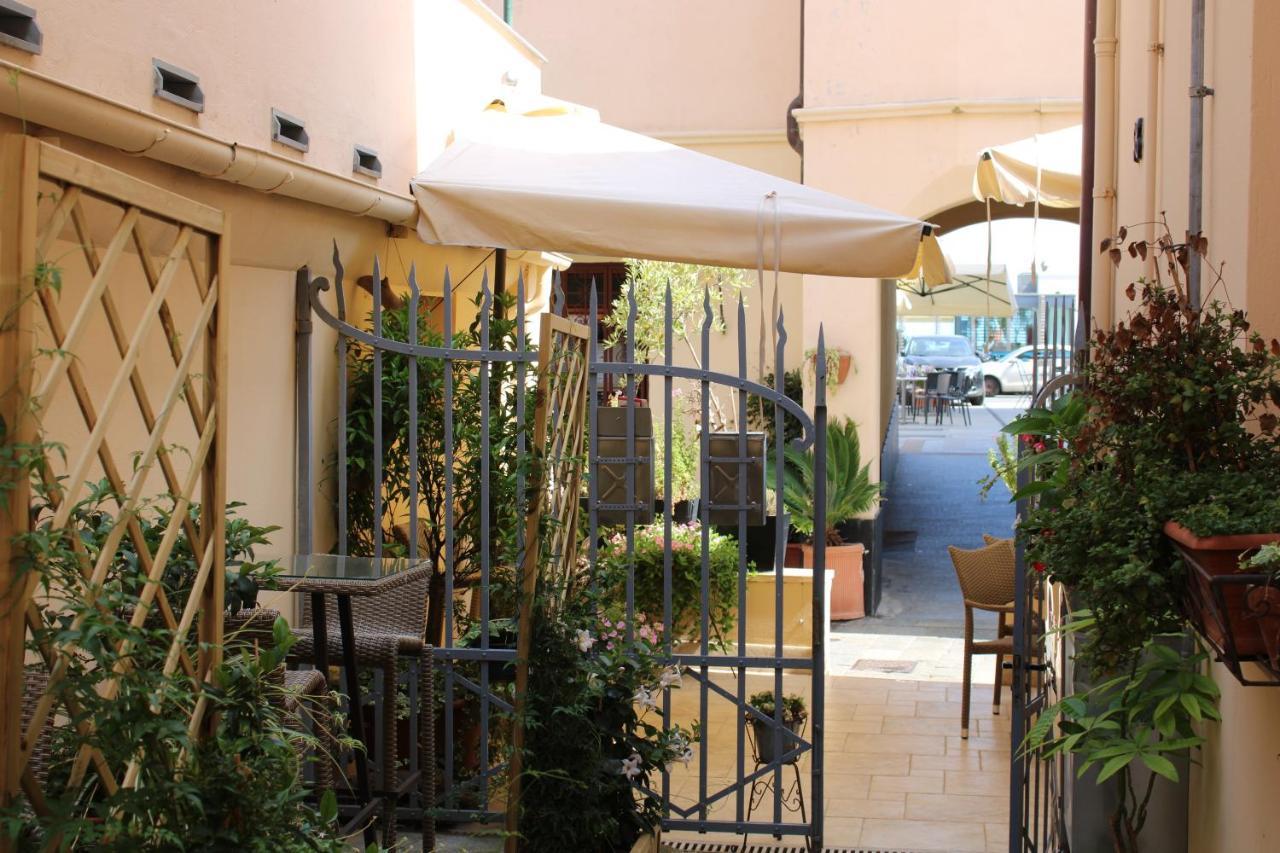 Blackstone Apartment Varazze Esterno foto